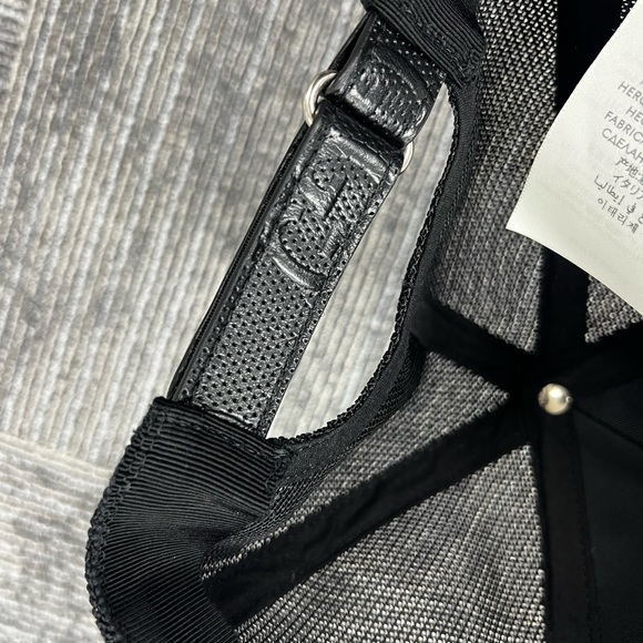 GUCCI BASEBALL CAP GG LOGO MESH LEATHER - Picture 12 of 16